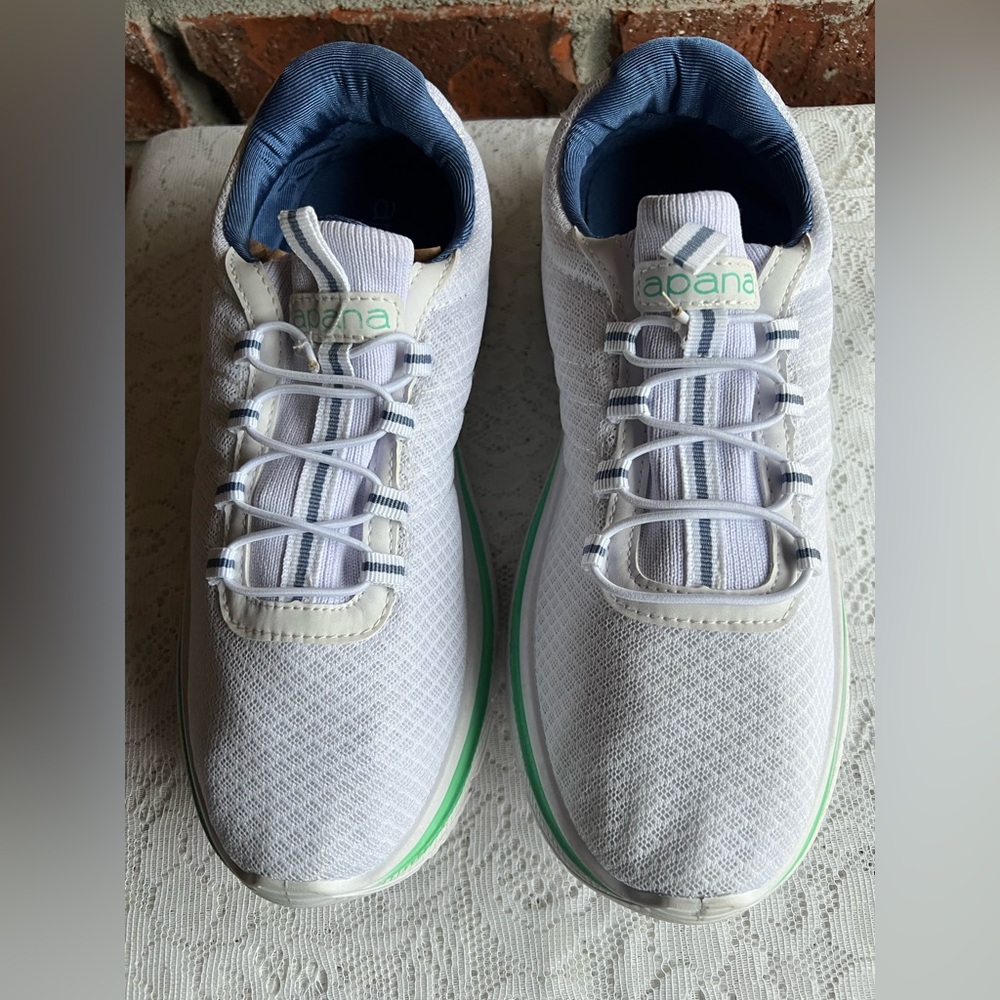 Apana White Sneakers size 8 - Picture 2 of 6